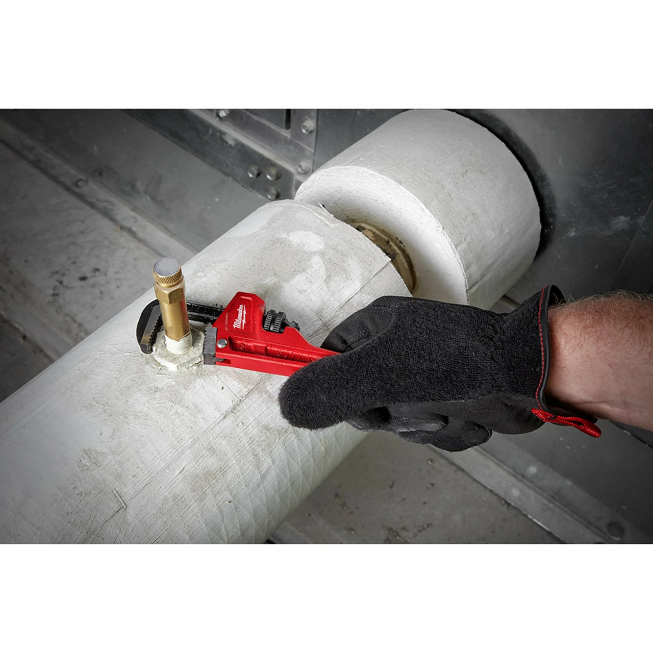 Milwaukee 48-22-7106 6 In. Steel Pipe Wrench 4 Milwaukee 48-22-7106 6 In. Steel Pipe Wrench - Image 2