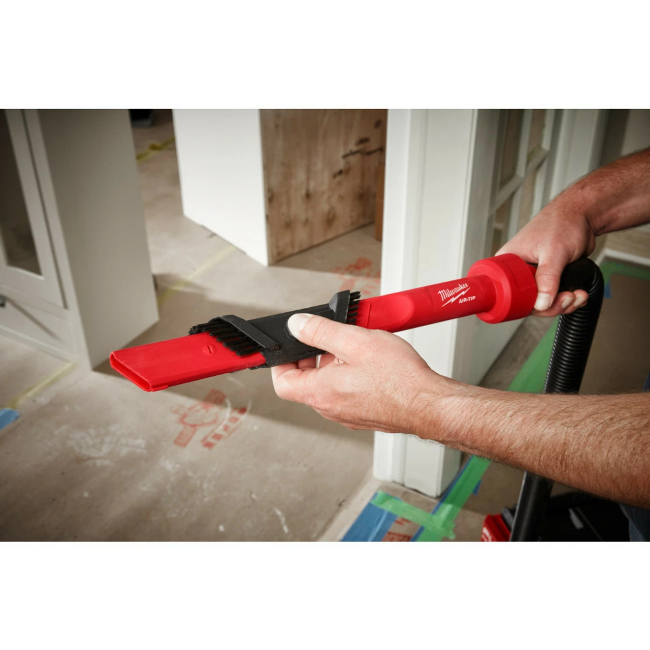 Milwaukee 49-90-2023 AIR-TIP 3-in-1 Crevice And Brush Tool 5 Milwaukee 49-90-2023 AIR-TIP 3-in-1 Crevice And Brush Tool - Image 3