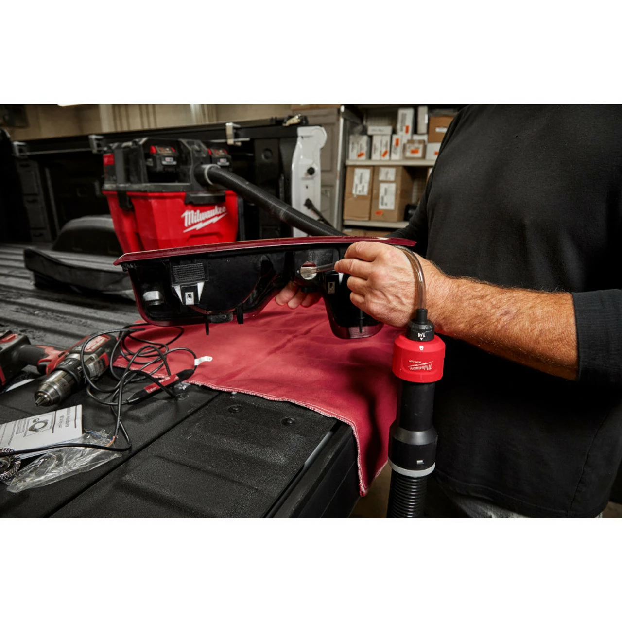 Milwaukee 49-90-2037 AIR-TIP Long Reach Flexible Micro Hose Set 4 Milwaukee 49-90-2037 AIR-TIP Long Reach Flexible Micro Hose Set - Image 2